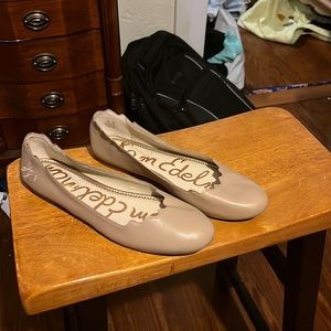 Sam Edelman scalloped ballet flat size 8 1/2